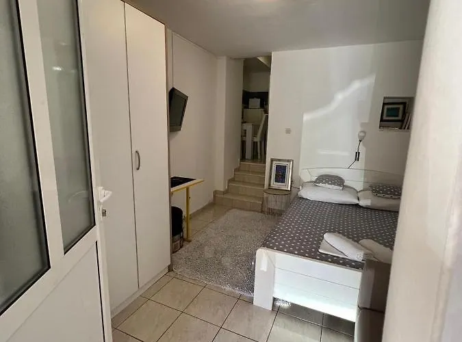 Апартаменты Old Town Nina 1 *