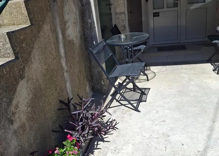 Old Town Nina 1 Сплит